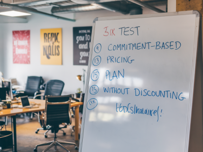 Tester une tarification à l'engagement : plan en 6 étapes pour convaincre les grandes entreprises sans discount
